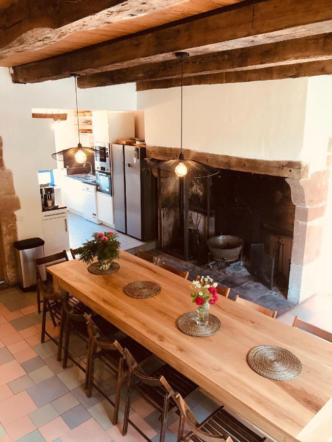 Maison De Famille Et D'Ami-E-S Valady Extérieur photo