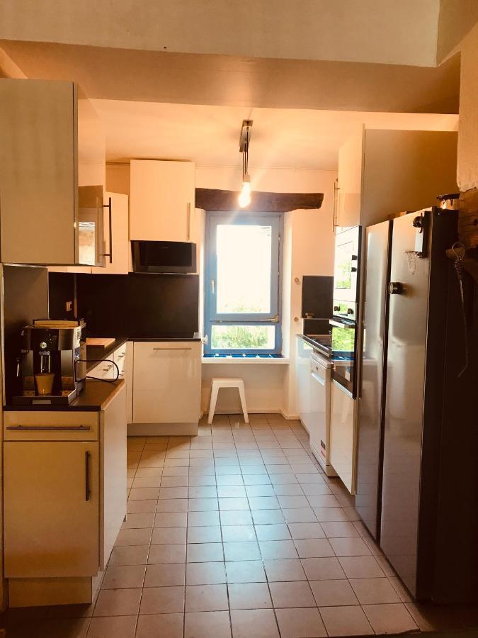 Maison De Famille Et D'Ami-E-S Valady Extérieur photo